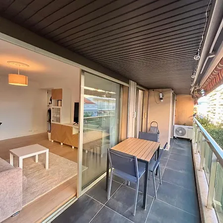 Apartment Center Antibes