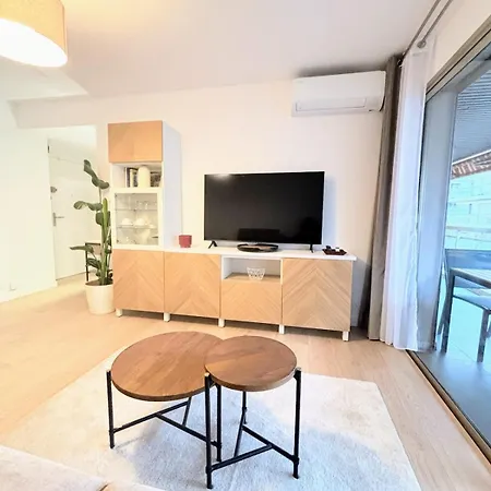 Center * Antibes